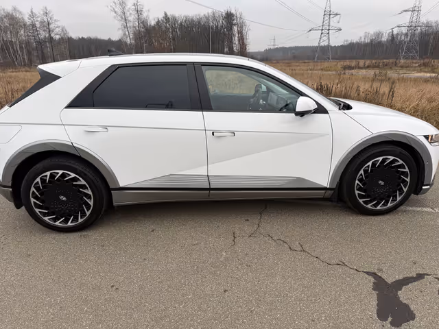 Hyundai IONIQ 5 - фото 4
