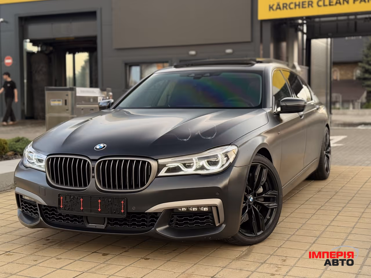 BMW 7 серії - фото 1