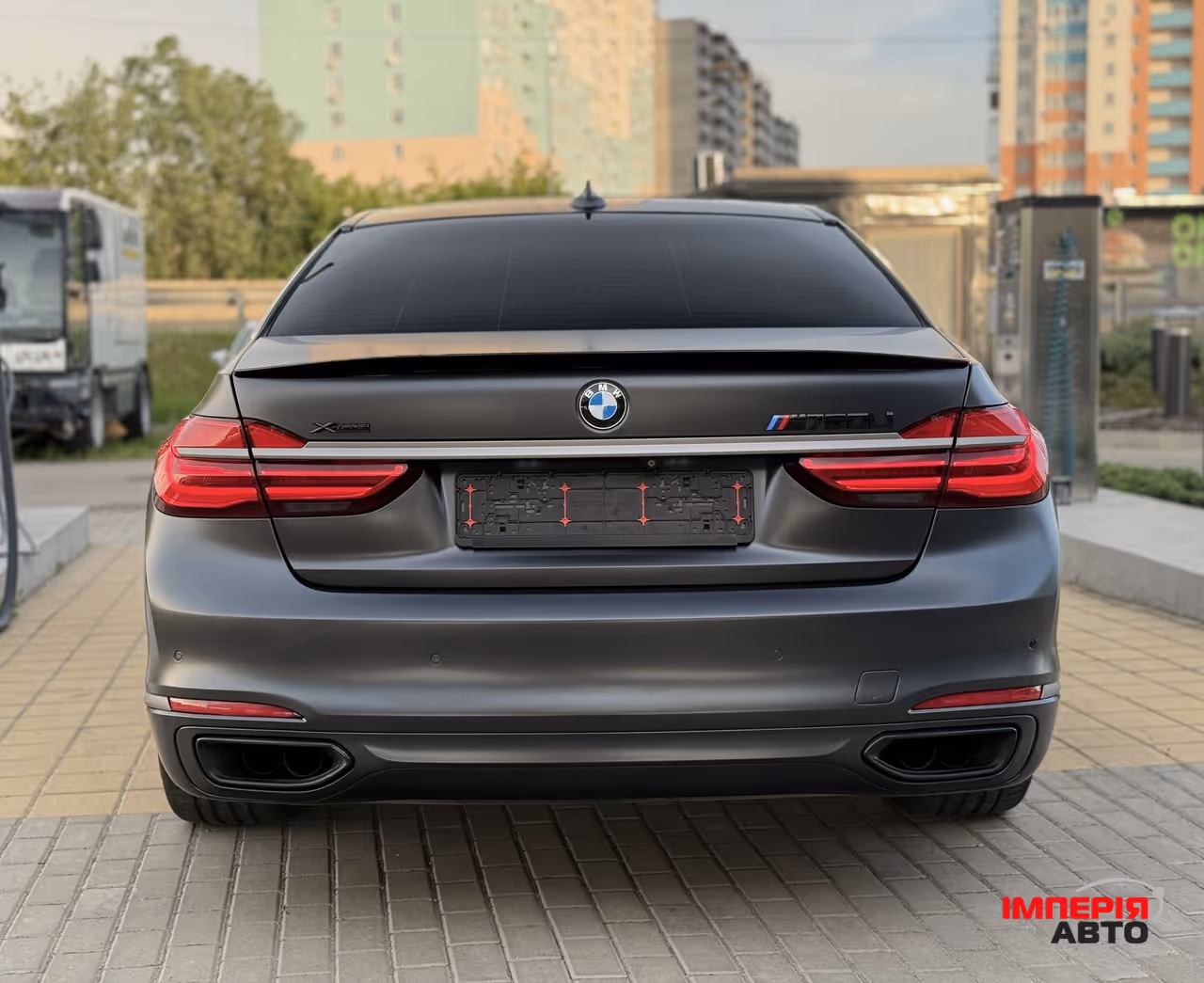 BMW 7 серії - фото 21