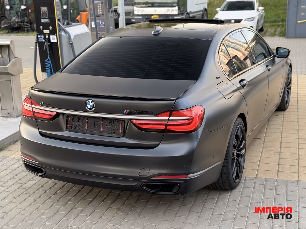 BMW 7 серії - фото 19