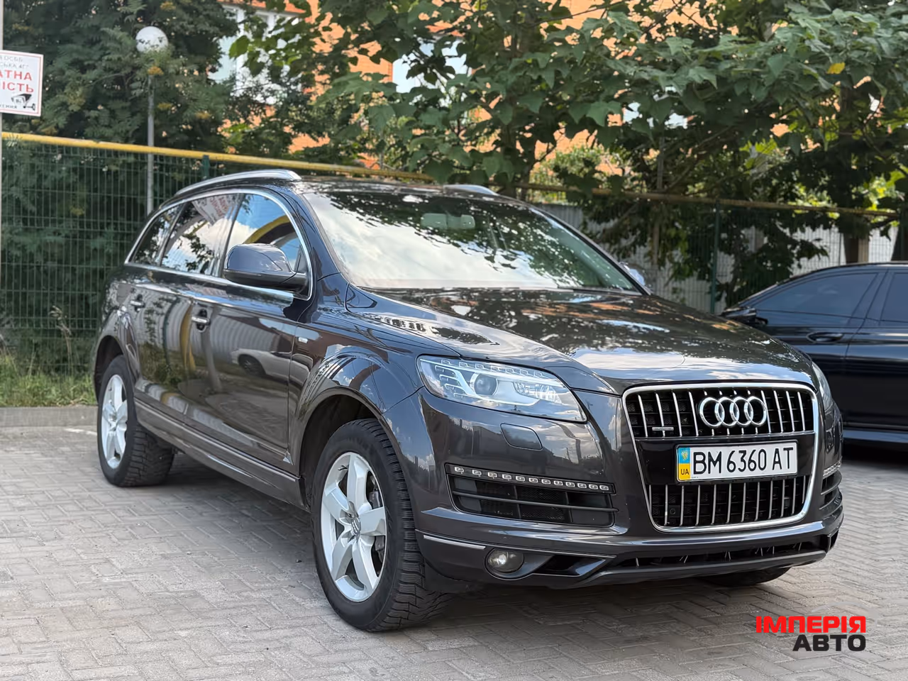 Audi Q7 - фото 1