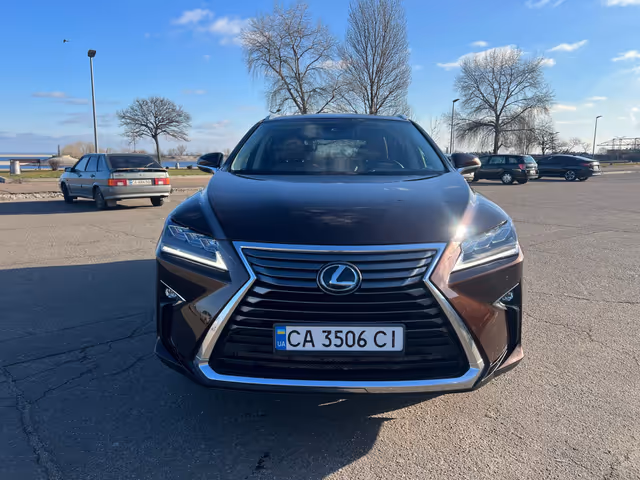 Lexus RX - фото 5