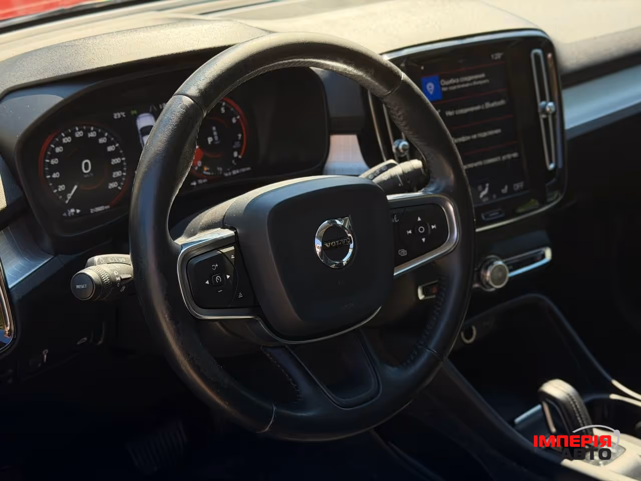 Volvo XC40 - фото 7