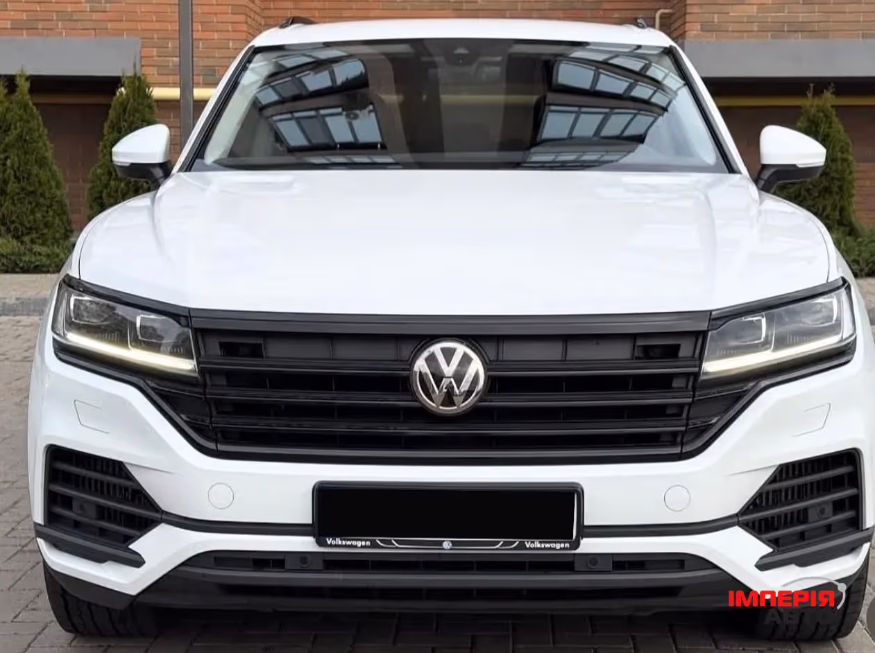 Volkswagen Touareg - фото 4