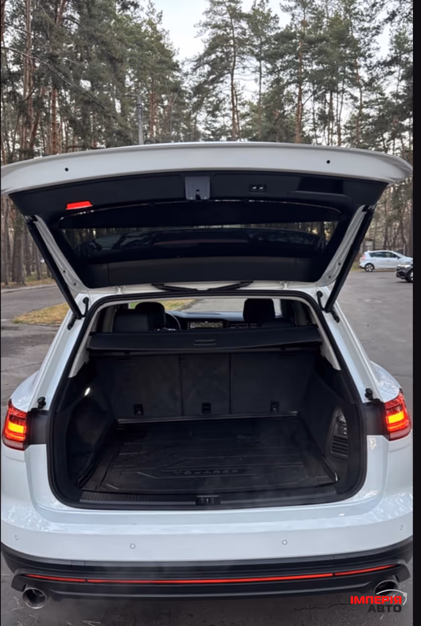 Volkswagen Touareg - фото 39