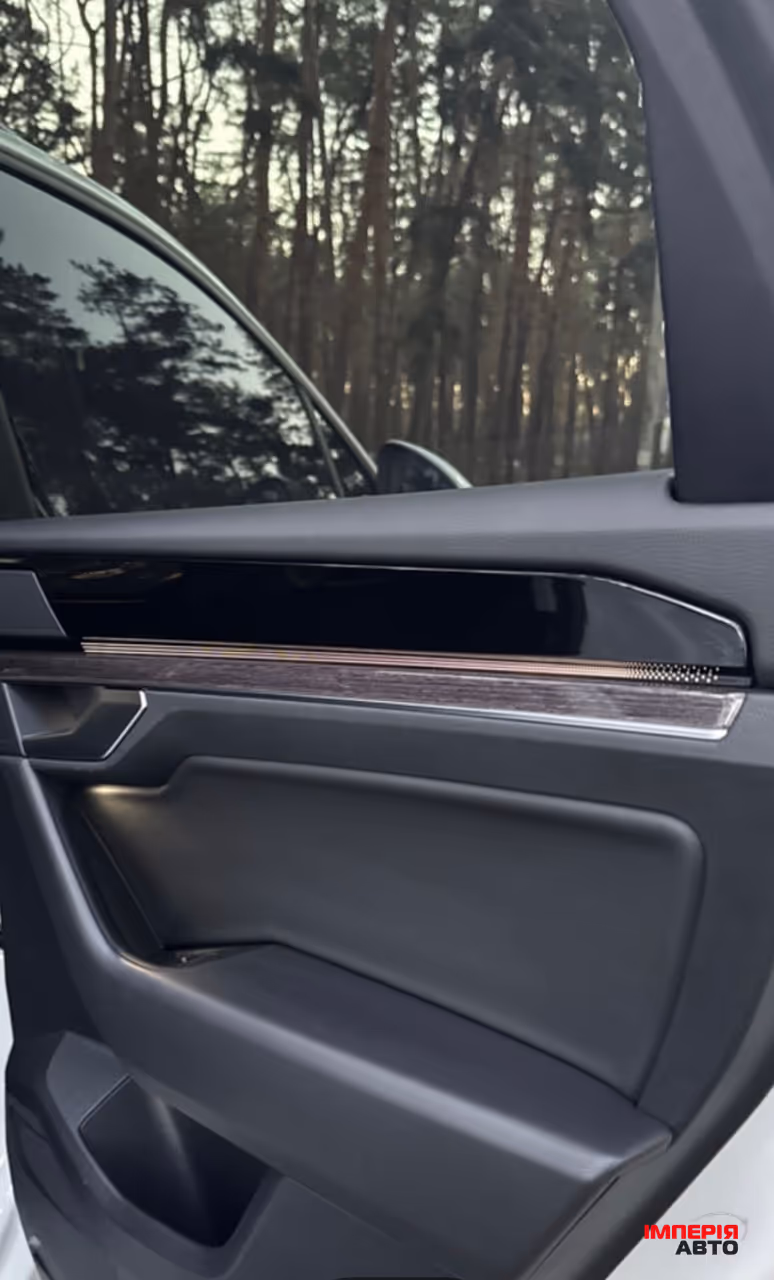 Volkswagen Touareg - фото 28