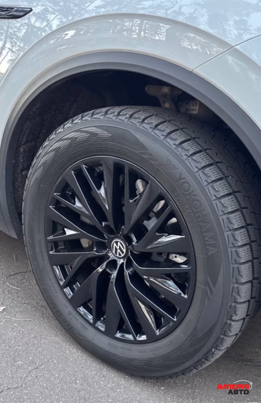 Volkswagen Touareg - фото 40