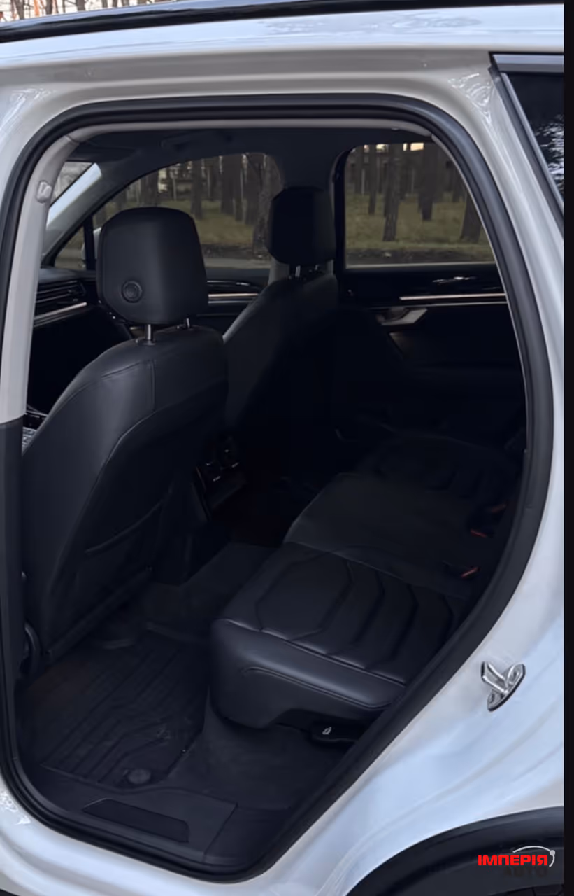 Volkswagen Touareg - фото 26