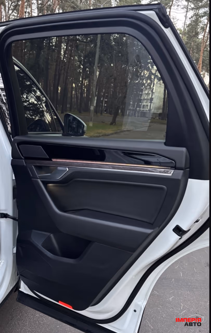 Volkswagen Touareg - фото 30