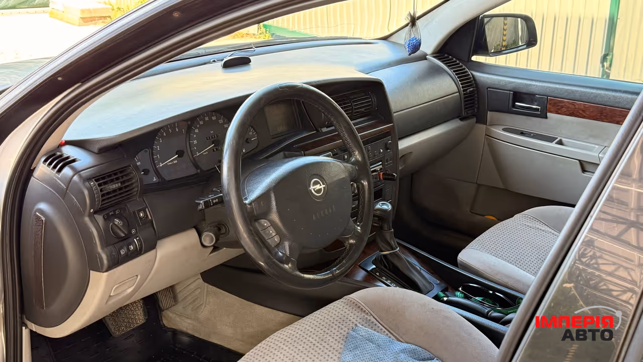 Opel Omega - фото 10