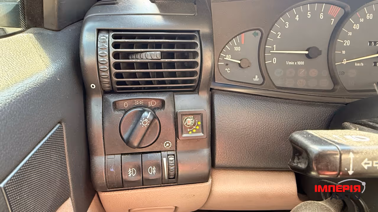 Opel Omega - фото 34