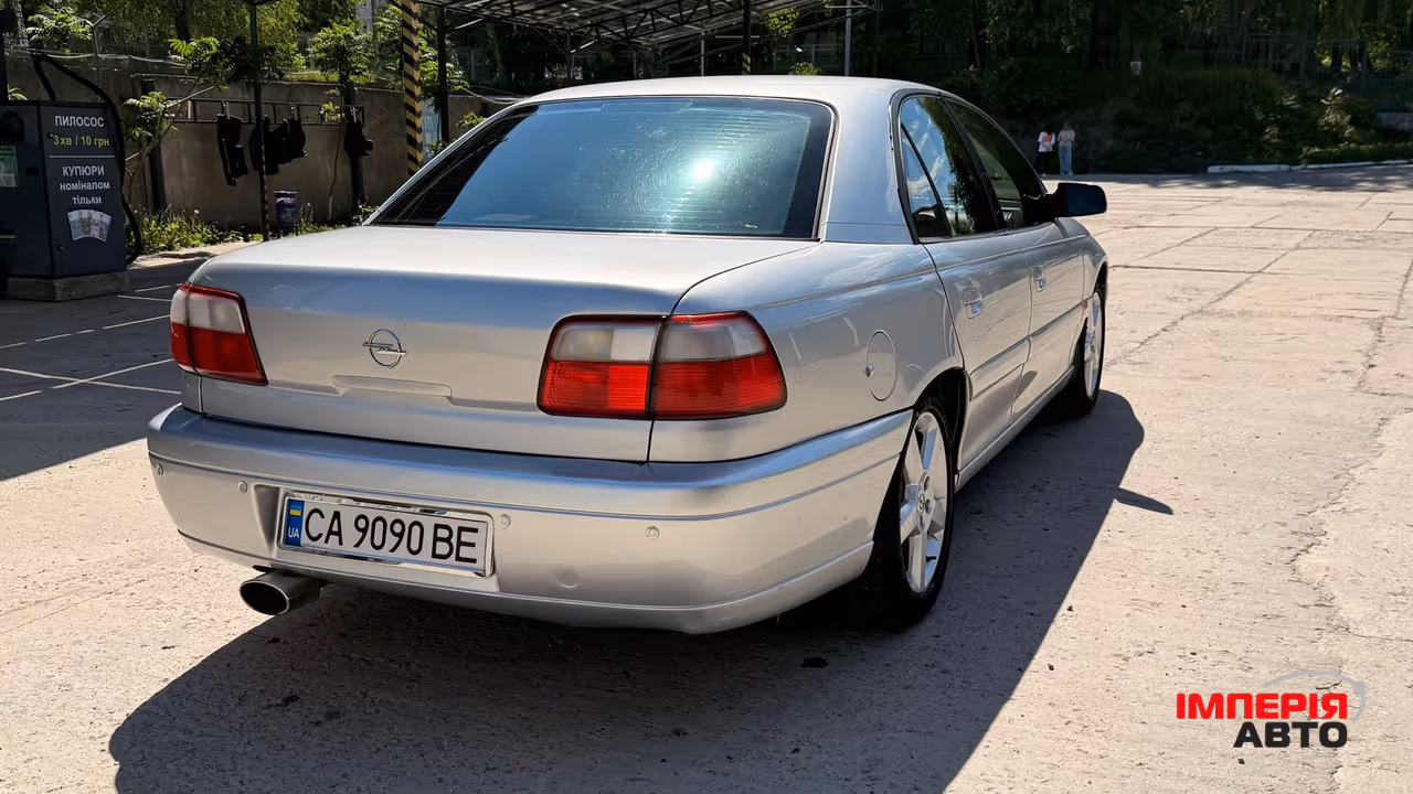 Opel Omega - фото 18