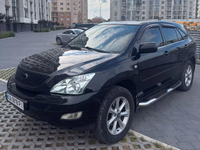 Lexus RX - фото 1