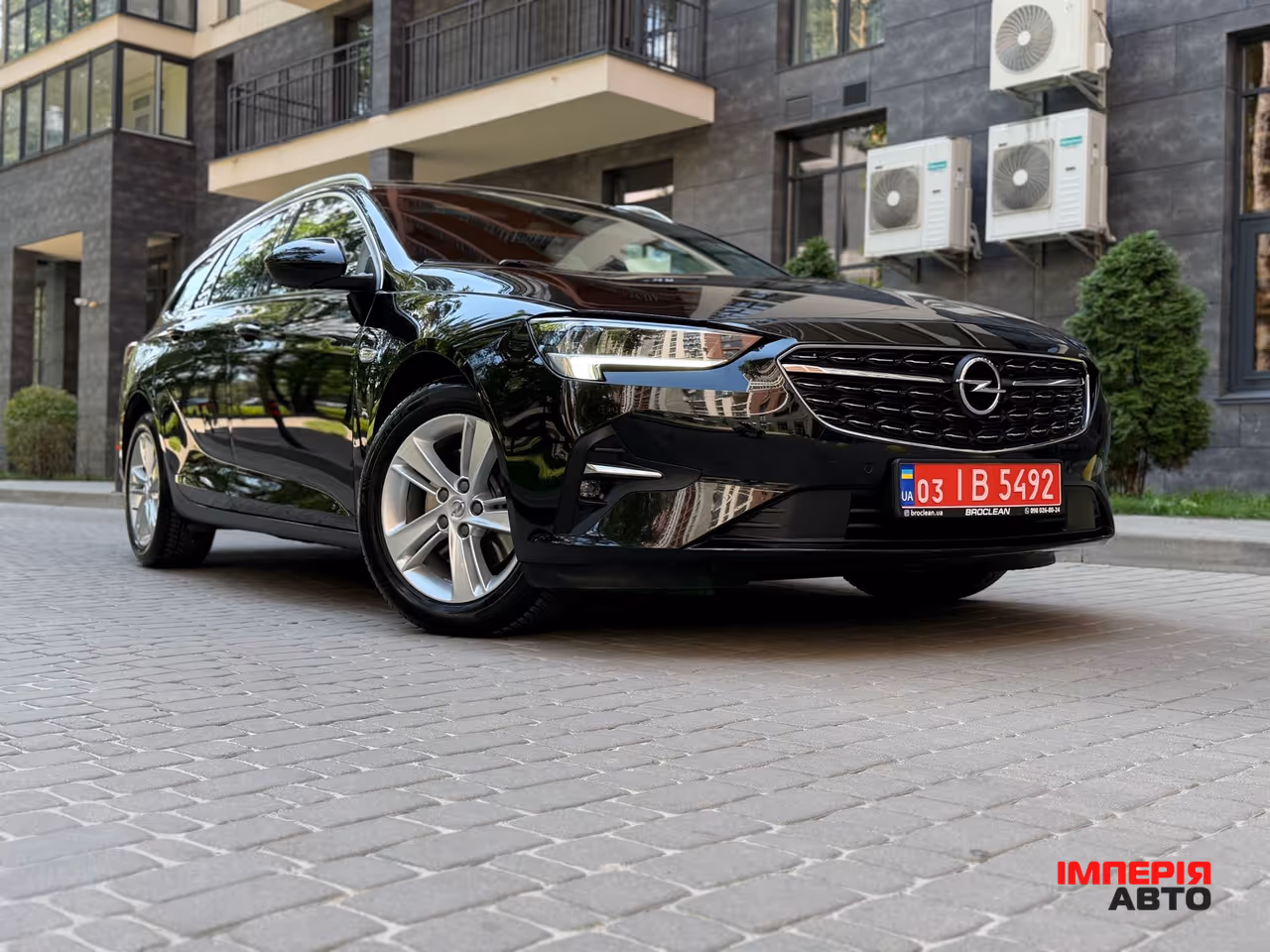 Opel Insignia - фото 1