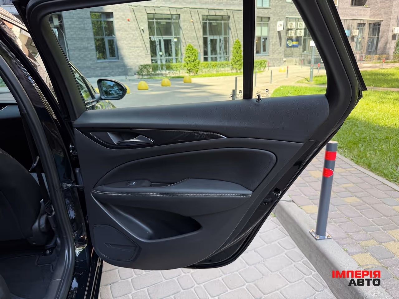 Opel Insignia - фото 17