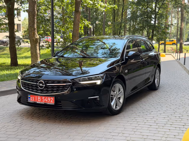 Opel Insignia - фото 2