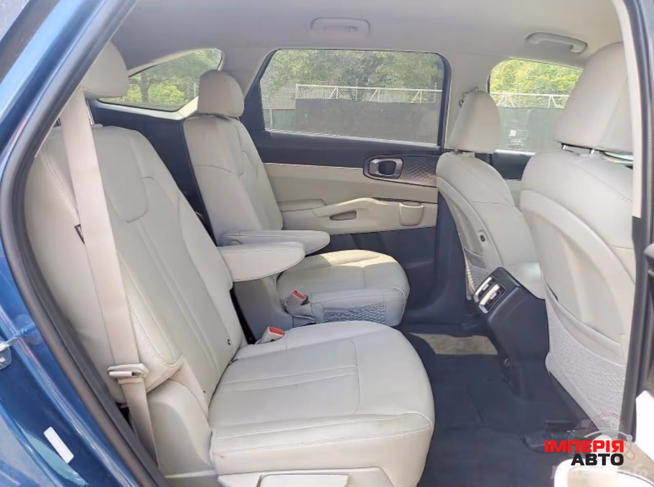 Kia Sorento - фото 5