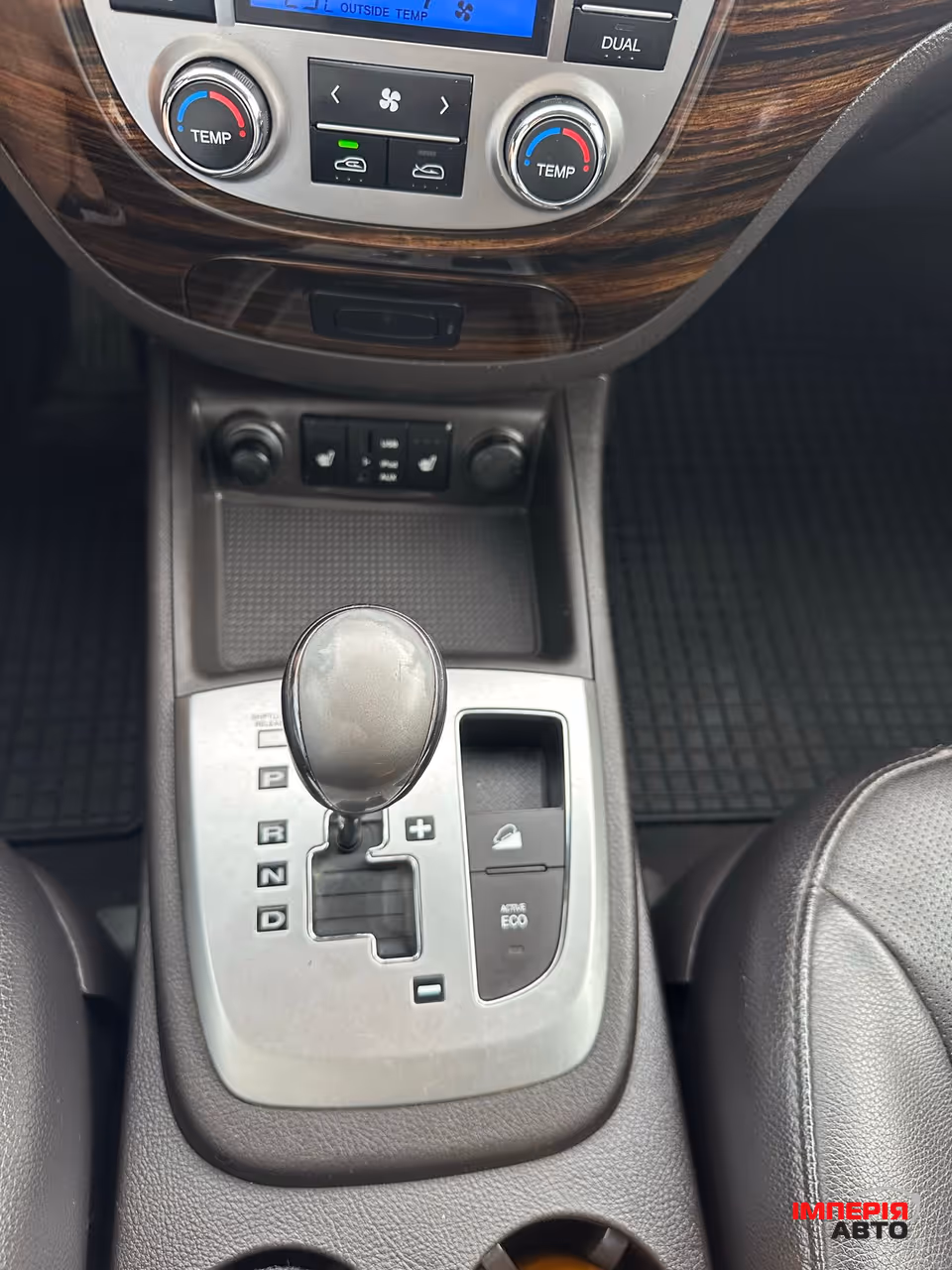Hyundai Santa Fe - фото 2
