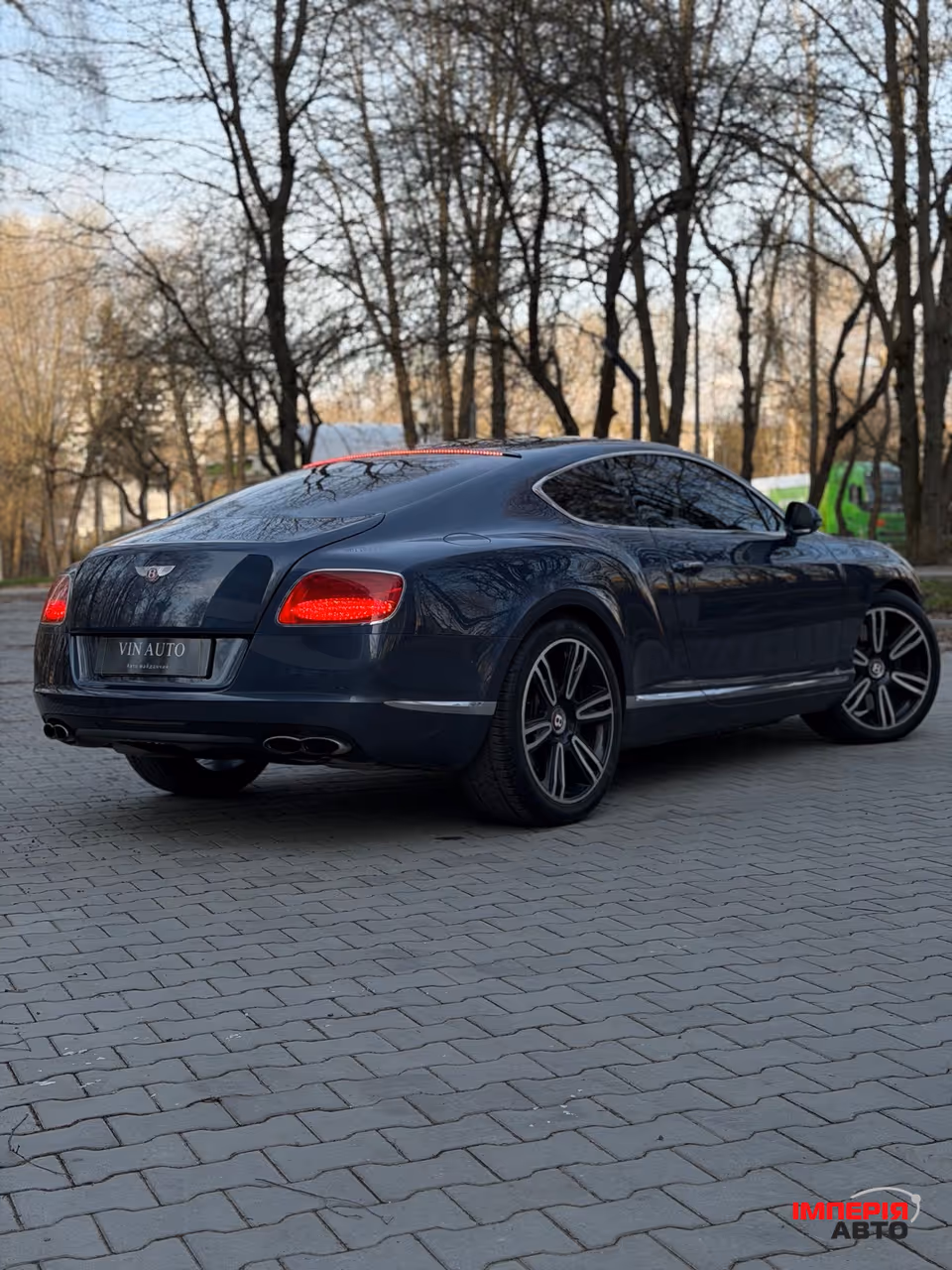 Bentley Continental GT - фото 12