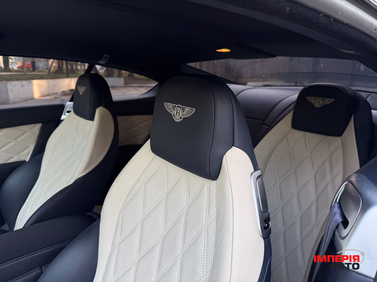 Bentley Continental GT - фото 18