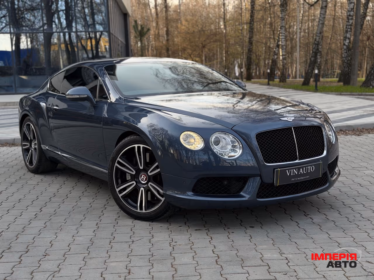 Bentley Continental GT - фото 10