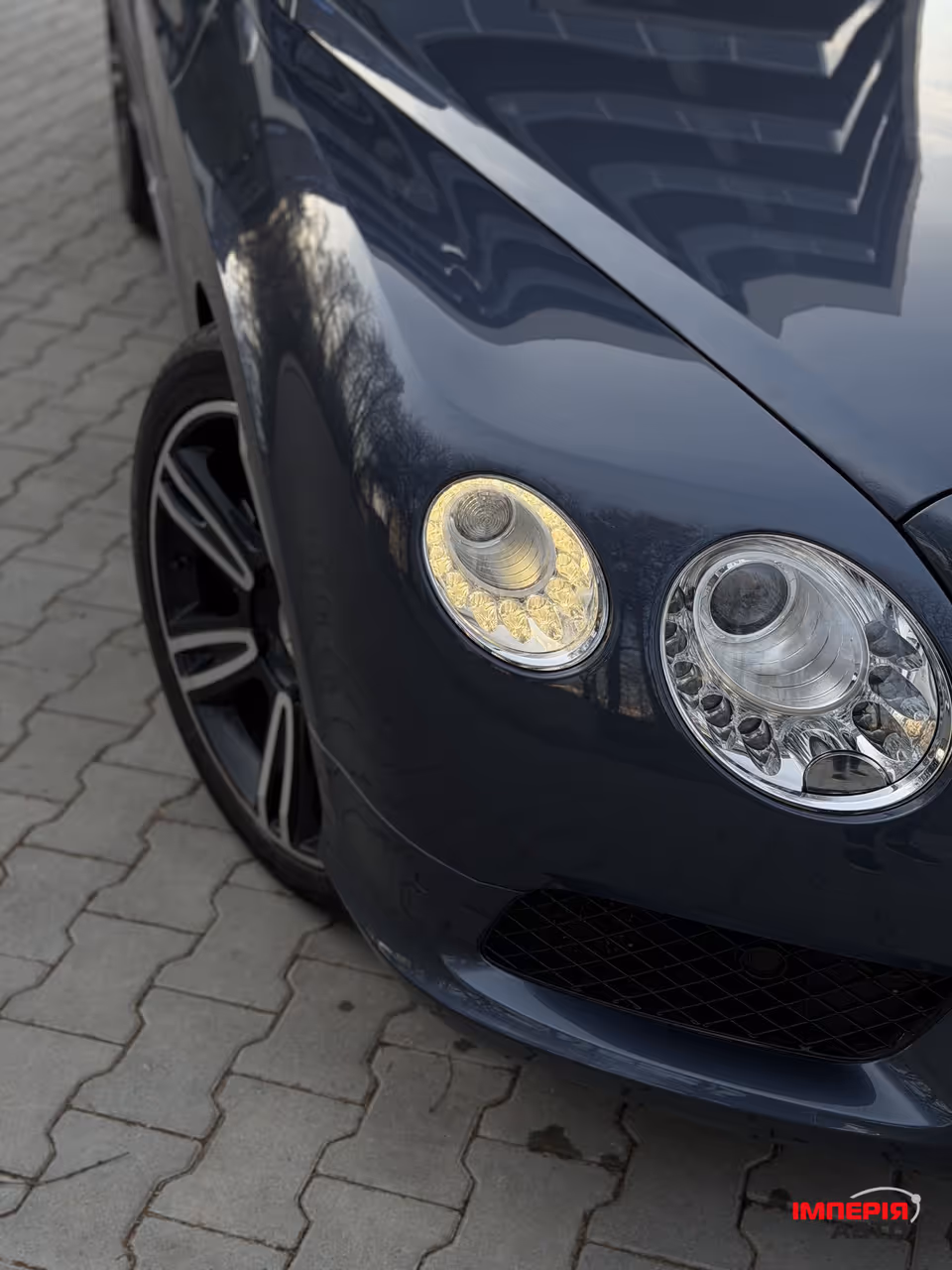 Bentley Continental GT - фото 8