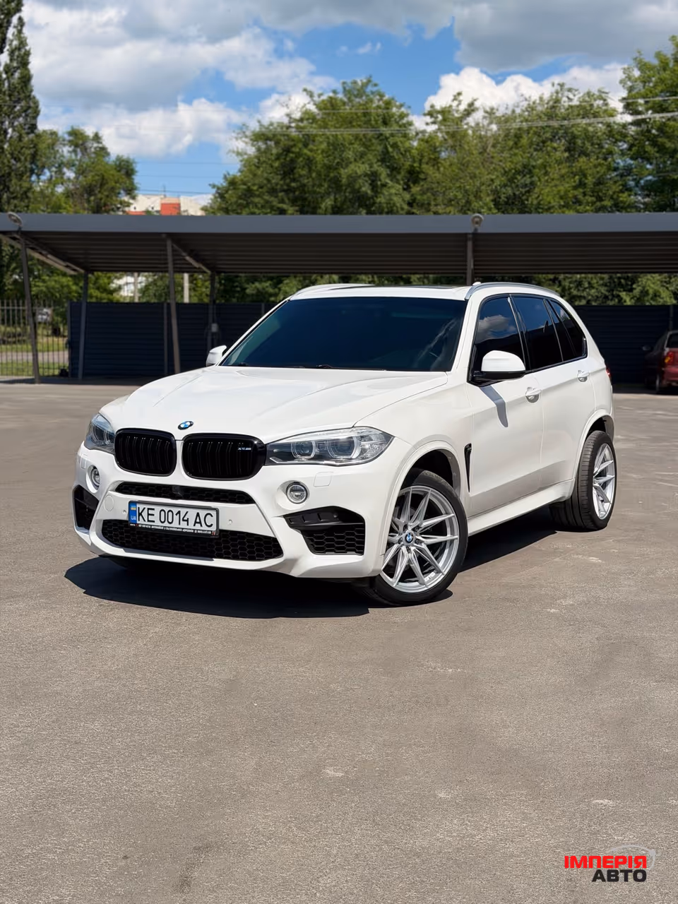 BMW X5 - фото 1