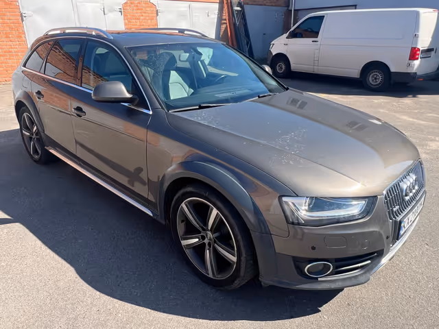 Audi A4 allroad - фото 5