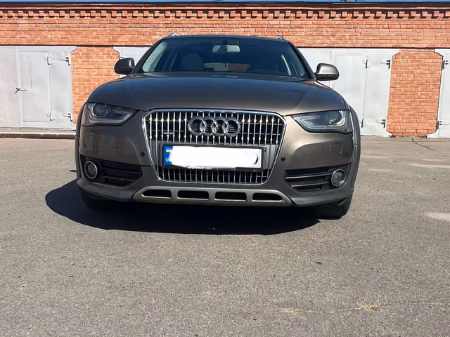 Audi A4 allroad - фото 2