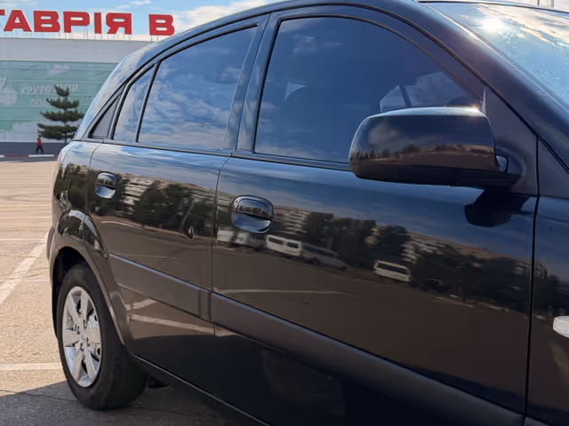 Kia Rio - фото 2