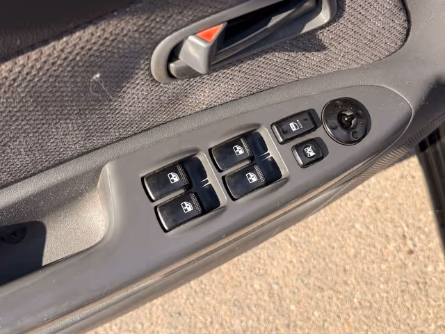 Kia Rio - фото 5