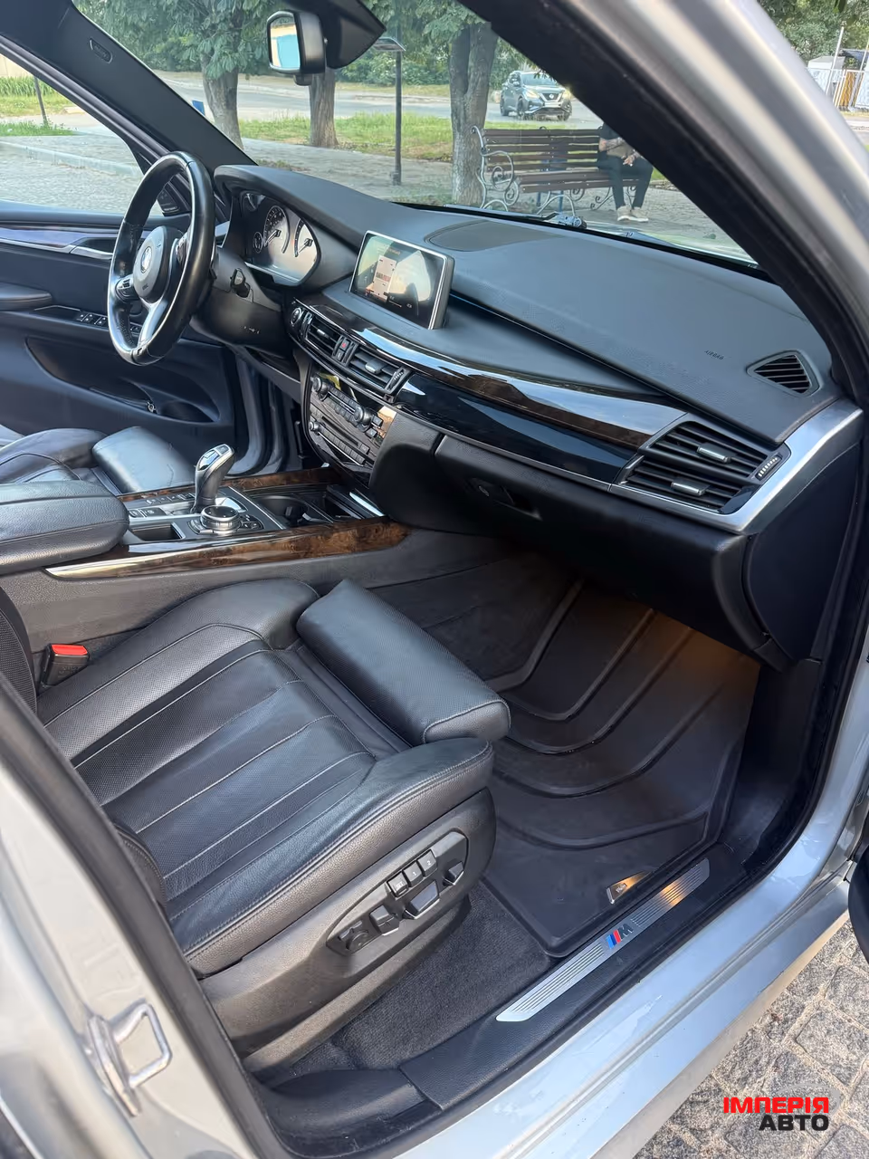 BMW X5 - фото 8