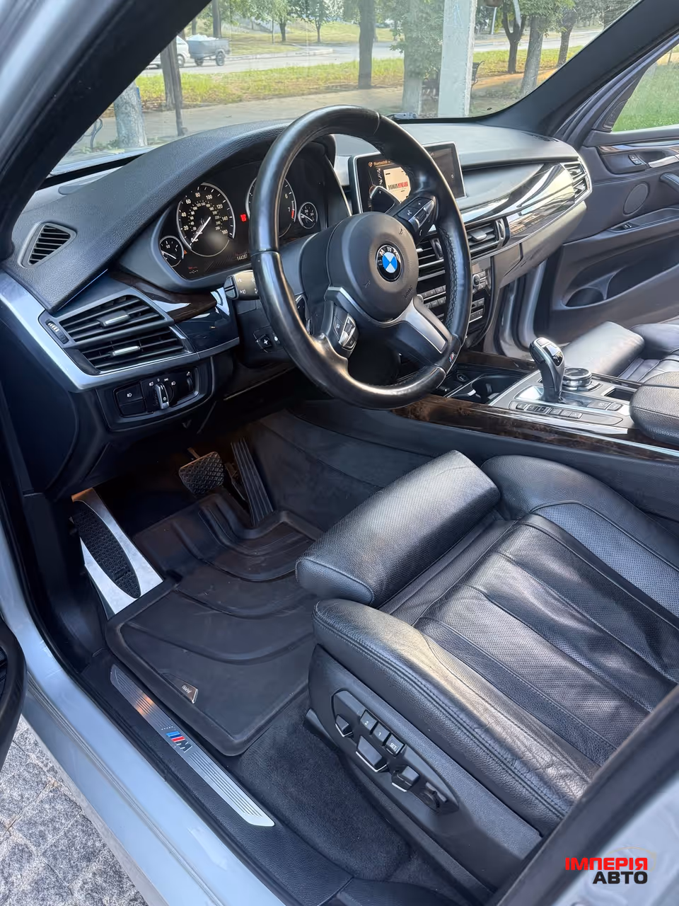 BMW X5 - фото 7