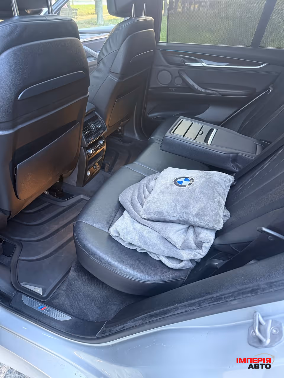 BMW X5 - фото 10