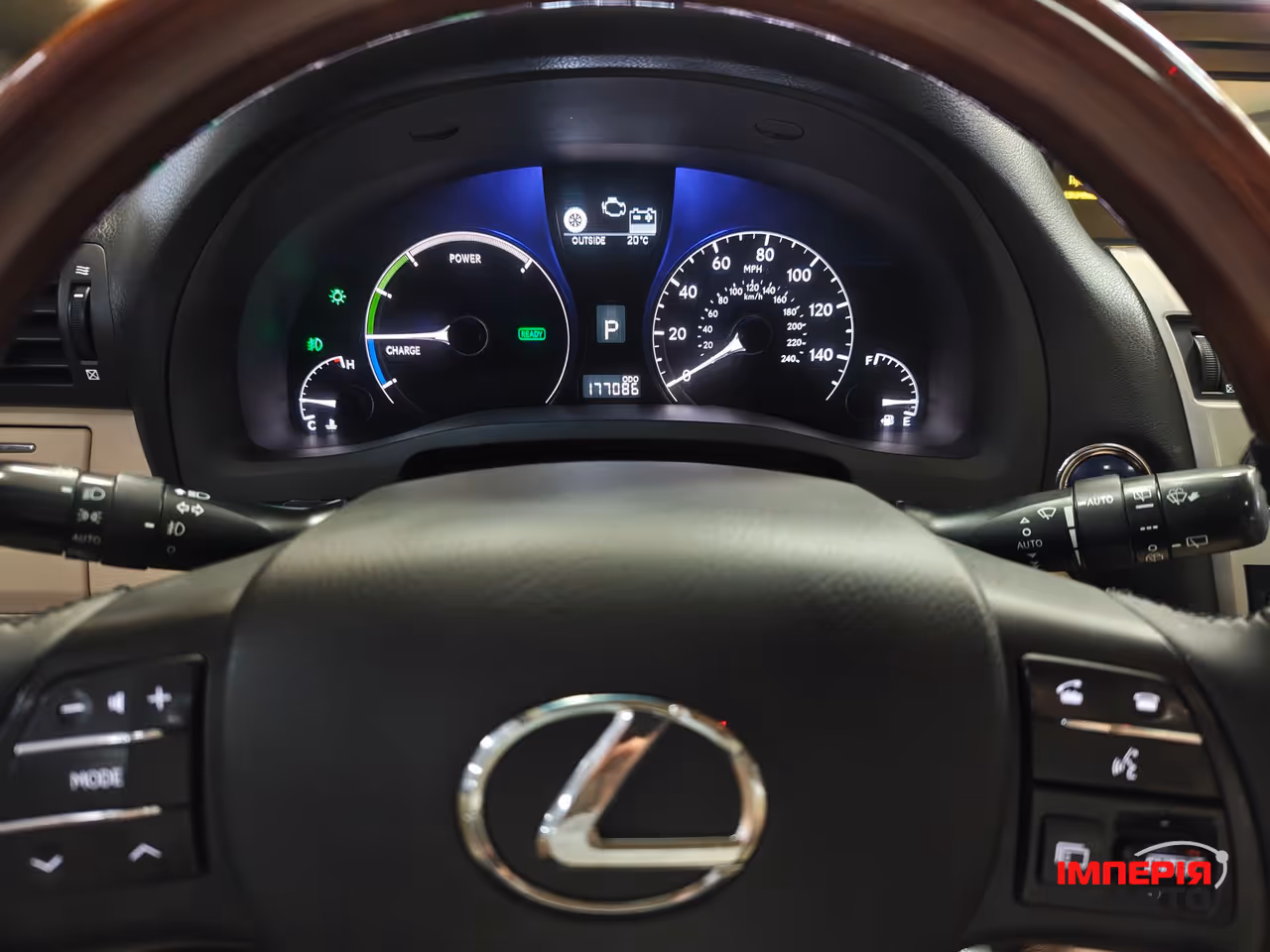 Lexus RX - фото 18