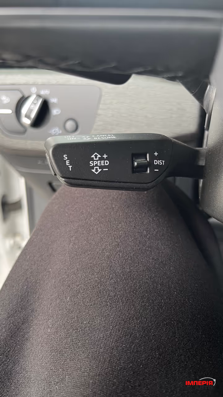 Audi A4 - фото 15