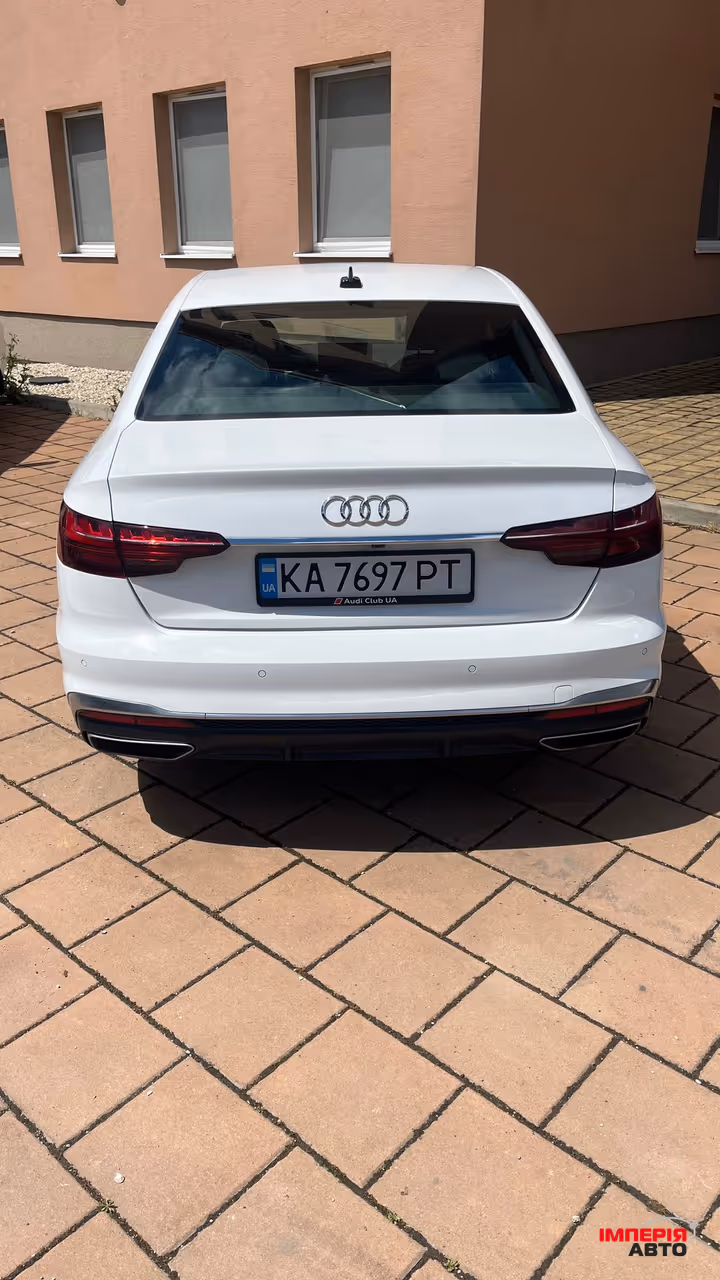 Audi A4 - фото 7
