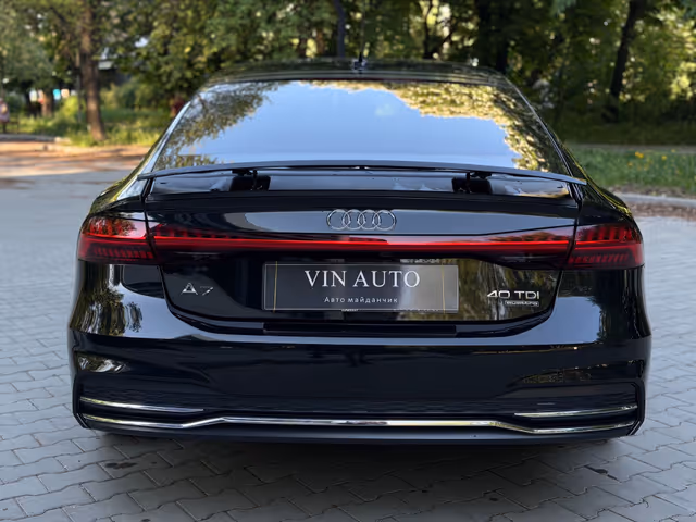 Audi A7 - фото 5