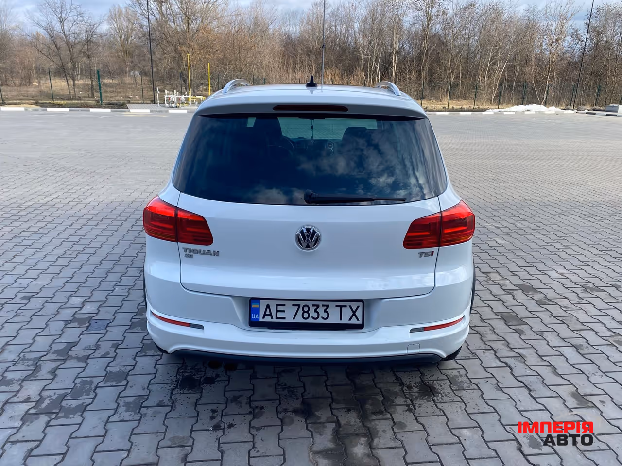 Volkswagen Tiguan - фото 6