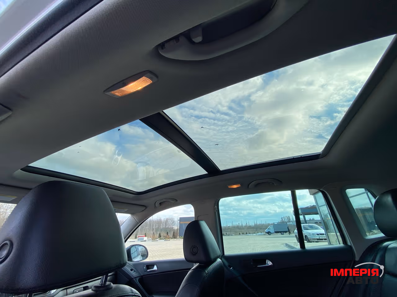 Volkswagen Tiguan - фото 16
