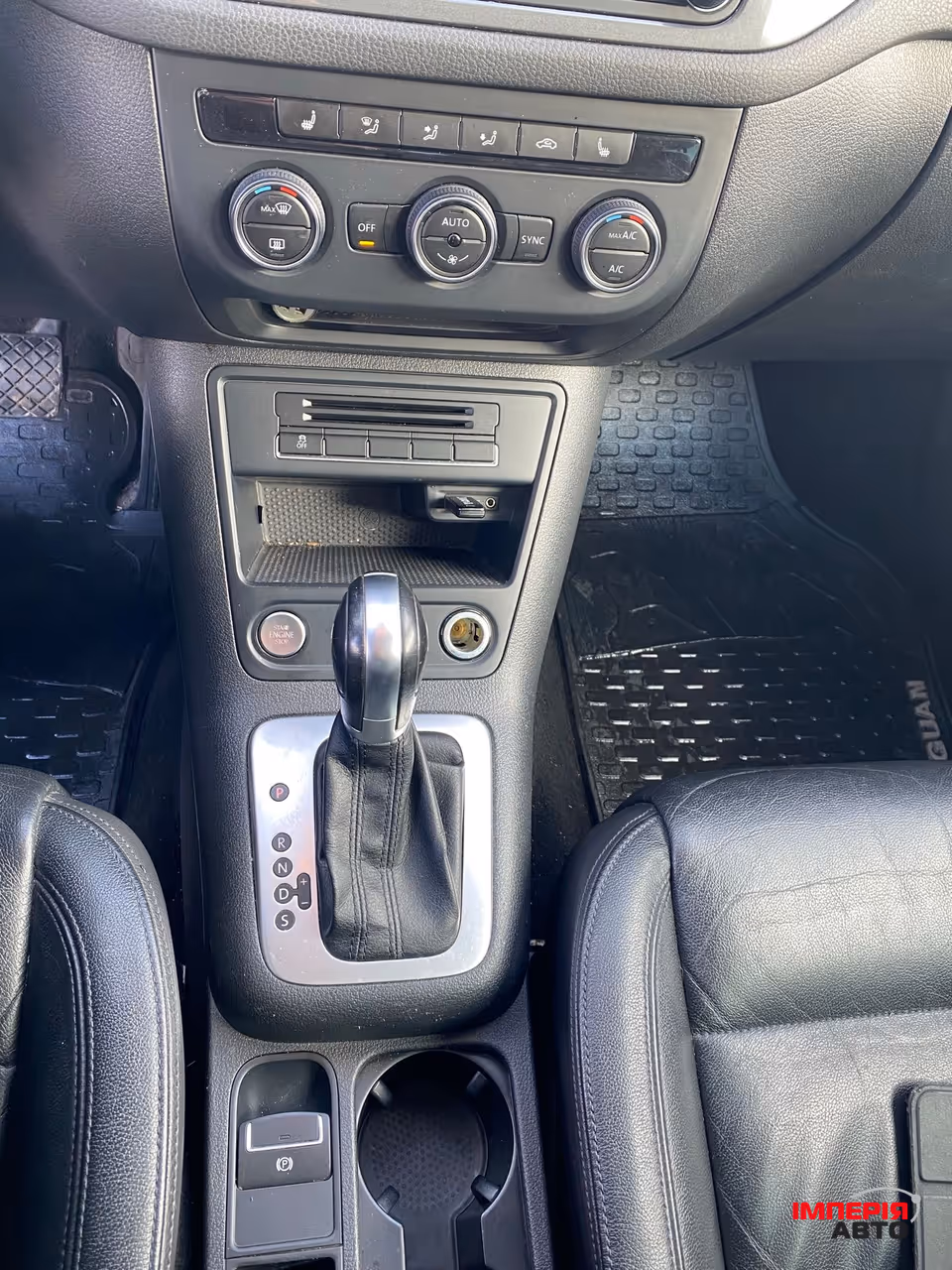 Volkswagen Tiguan - фото 13