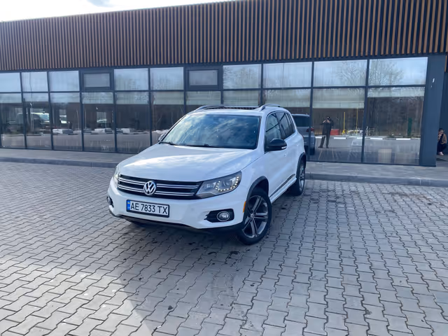 Volkswagen Tiguan - фото 1