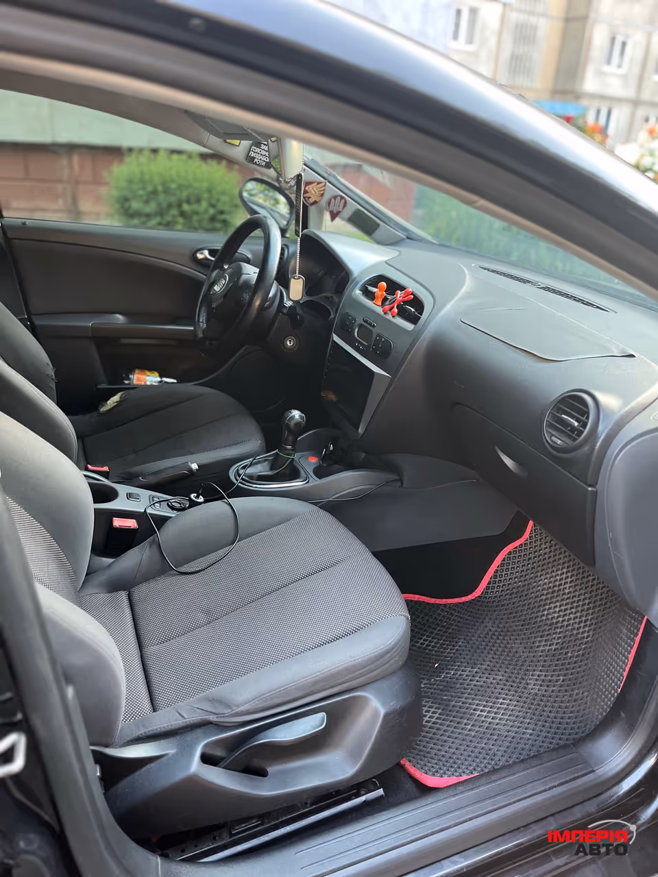 SEAT Leon - фото 10