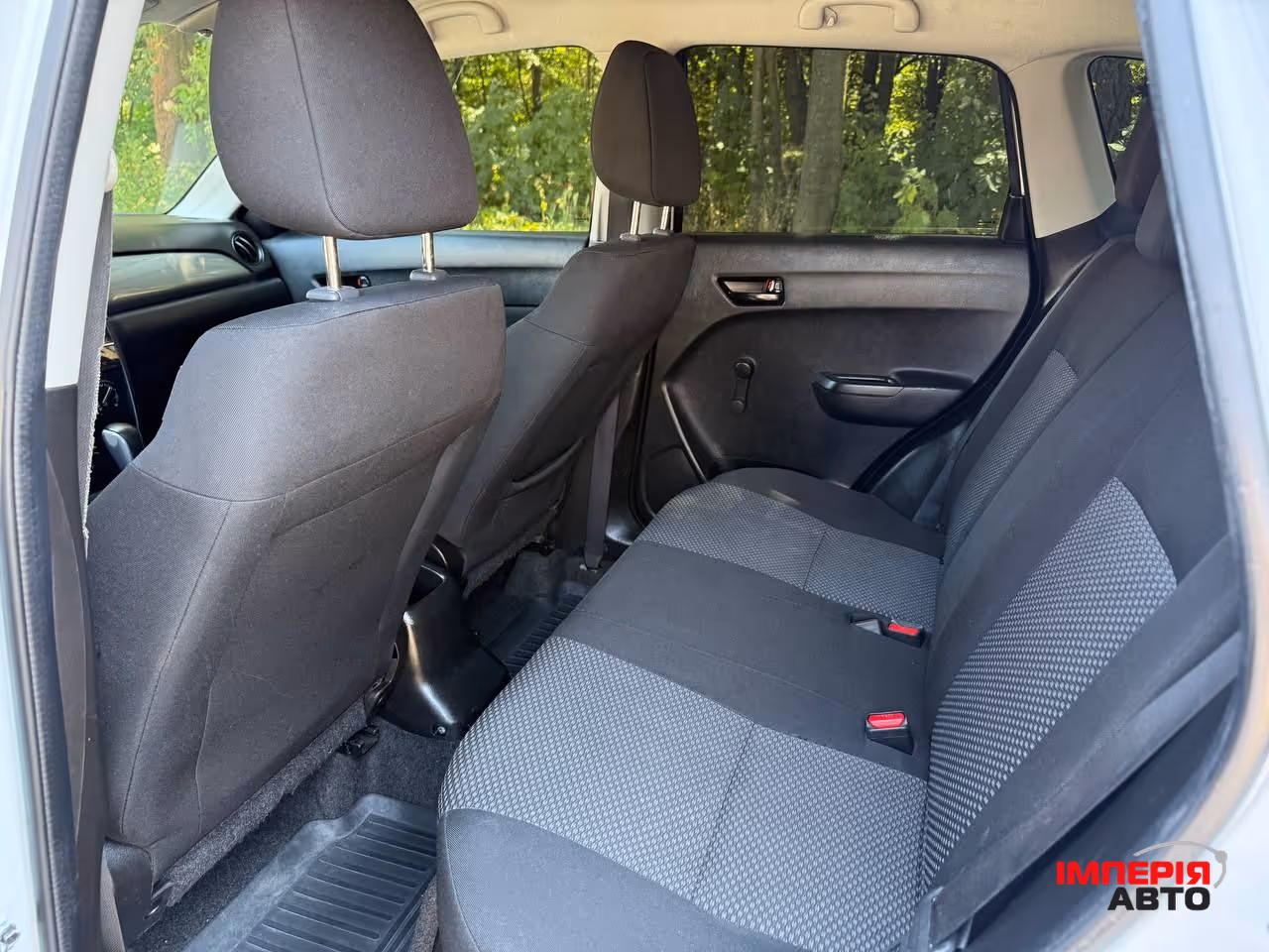 Suzuki Vitara - фото 16