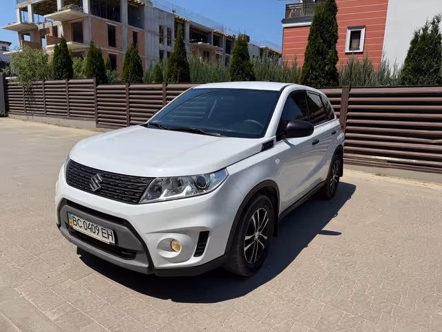 Suzuki Vitara - фото 2