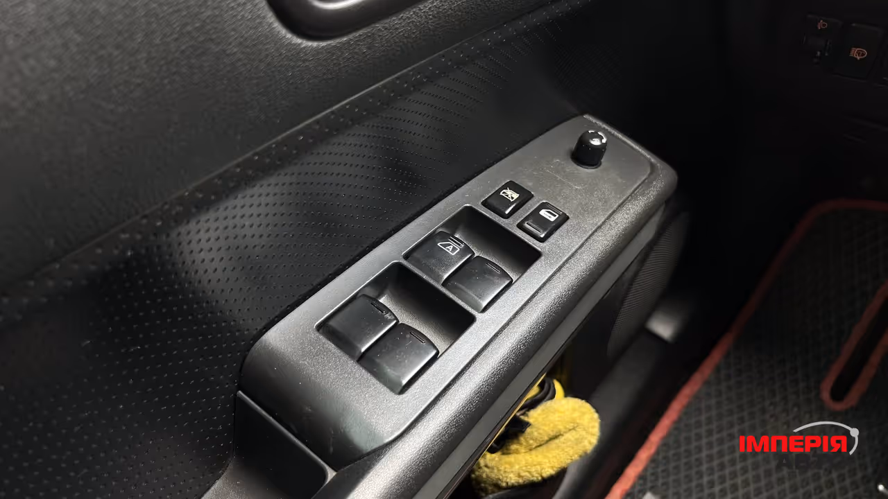 Nissan X-Trail - фото 12