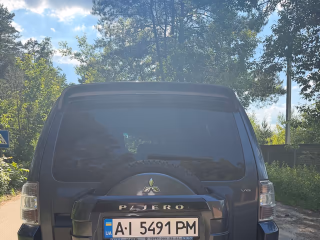 Mitsubishi Pajero - фото 5