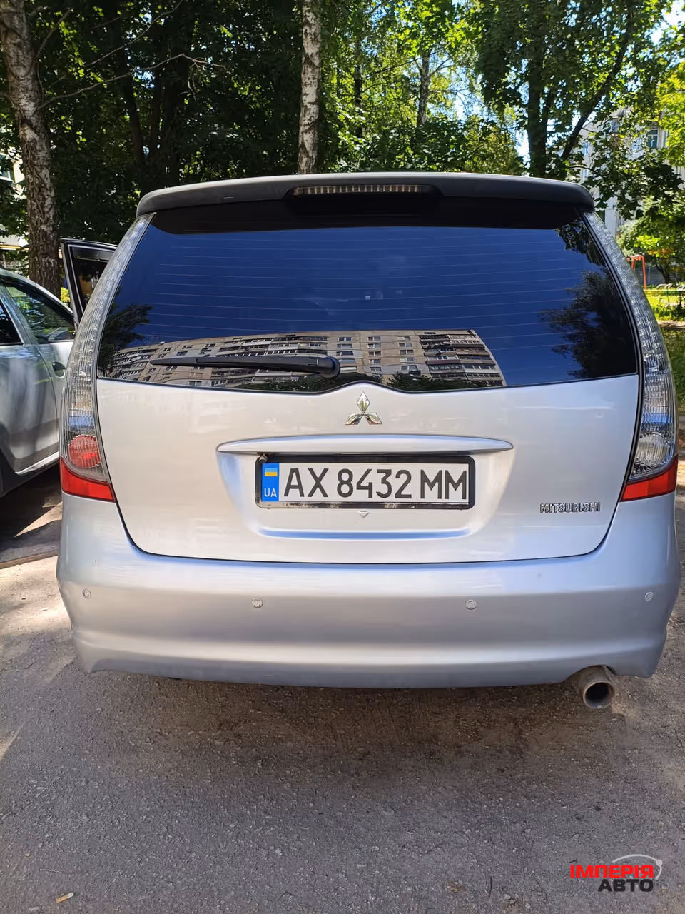 Mitsubishi Grandis - фото 2