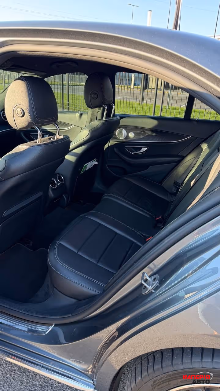 Mercedes-Benz E-Класс - фото 12