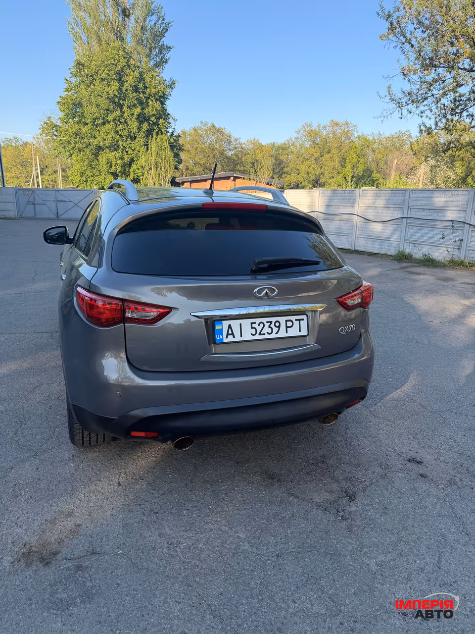 Infiniti QX70 - фото 2
